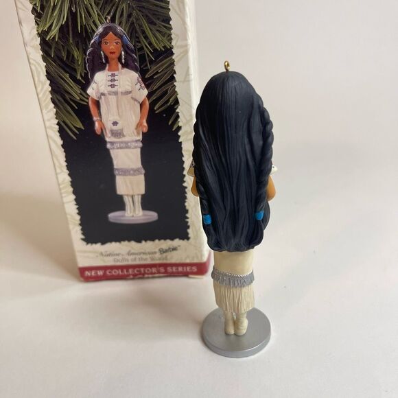 Hallmark Keepsake Barbie Native American Dolls of the World 1996 - Picture 3 of 4